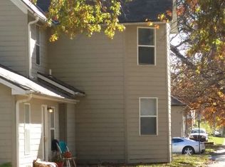 930 Fremont St APT B, Manhattan, KS 66502