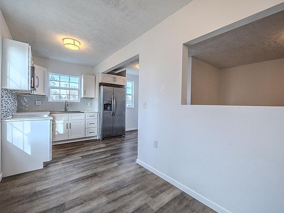 4th image of 1113 Beverly Drive