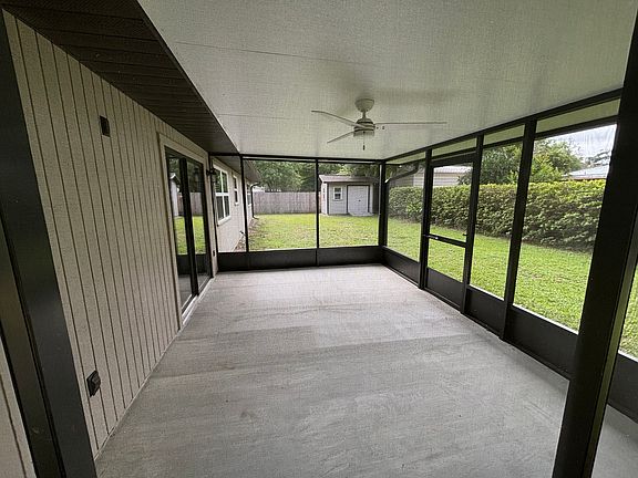 4th image of 4625 NW 31st Ave