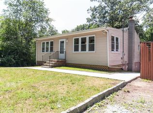 159 Kent Shore Dr, Carmel, NY