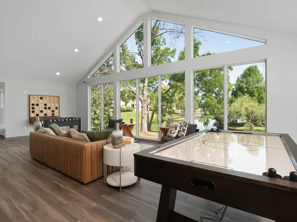 Lago Vista Apartments