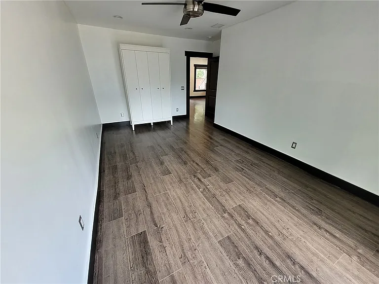 1780 N Summit Ave — Photo 11