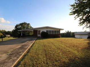 521 Community Rd, Lexington, NC 27295