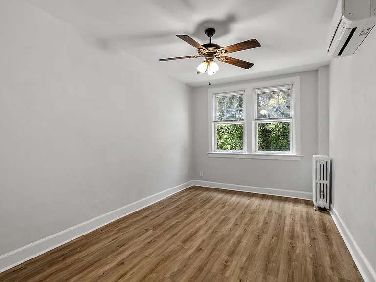 742 Washington Park #B4 — Photo 24