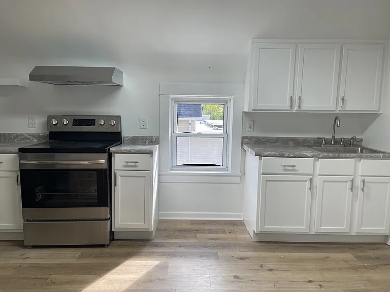 407 S Alma Ave #2 — Photo 4