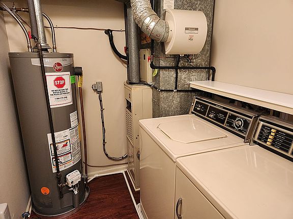 3rd image of 17457 Utica Oaks Ln #25