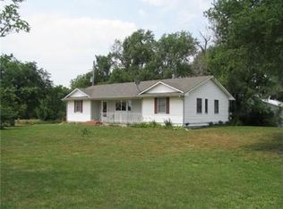 2454 Underwood Rd, Waverly, KS 66871