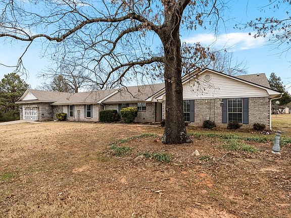 2nd image of 2702 Rambo Cir