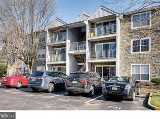 14 Hemlock Ct, Hamilton, NJ 08619