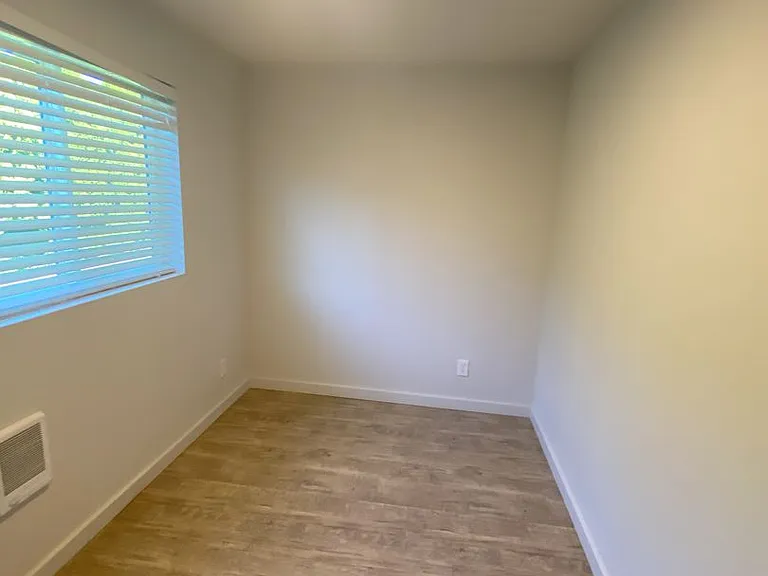 131-135 139 & Chandler Rd #143-375 — Photo 7
