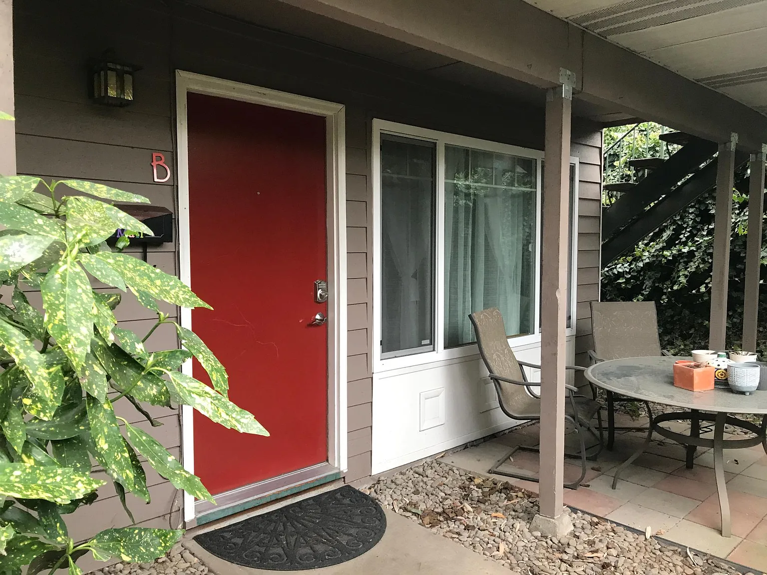 2544 NW Savier St — Photo 2