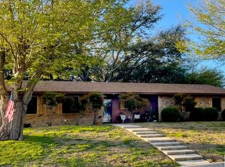 14 Caprice Ln, Lampasas, TX 76550