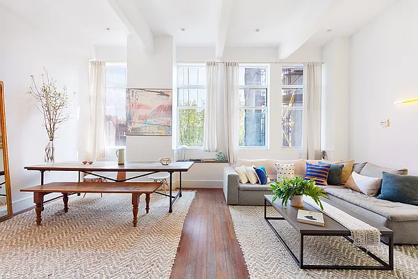 Sold by Compass | media 1