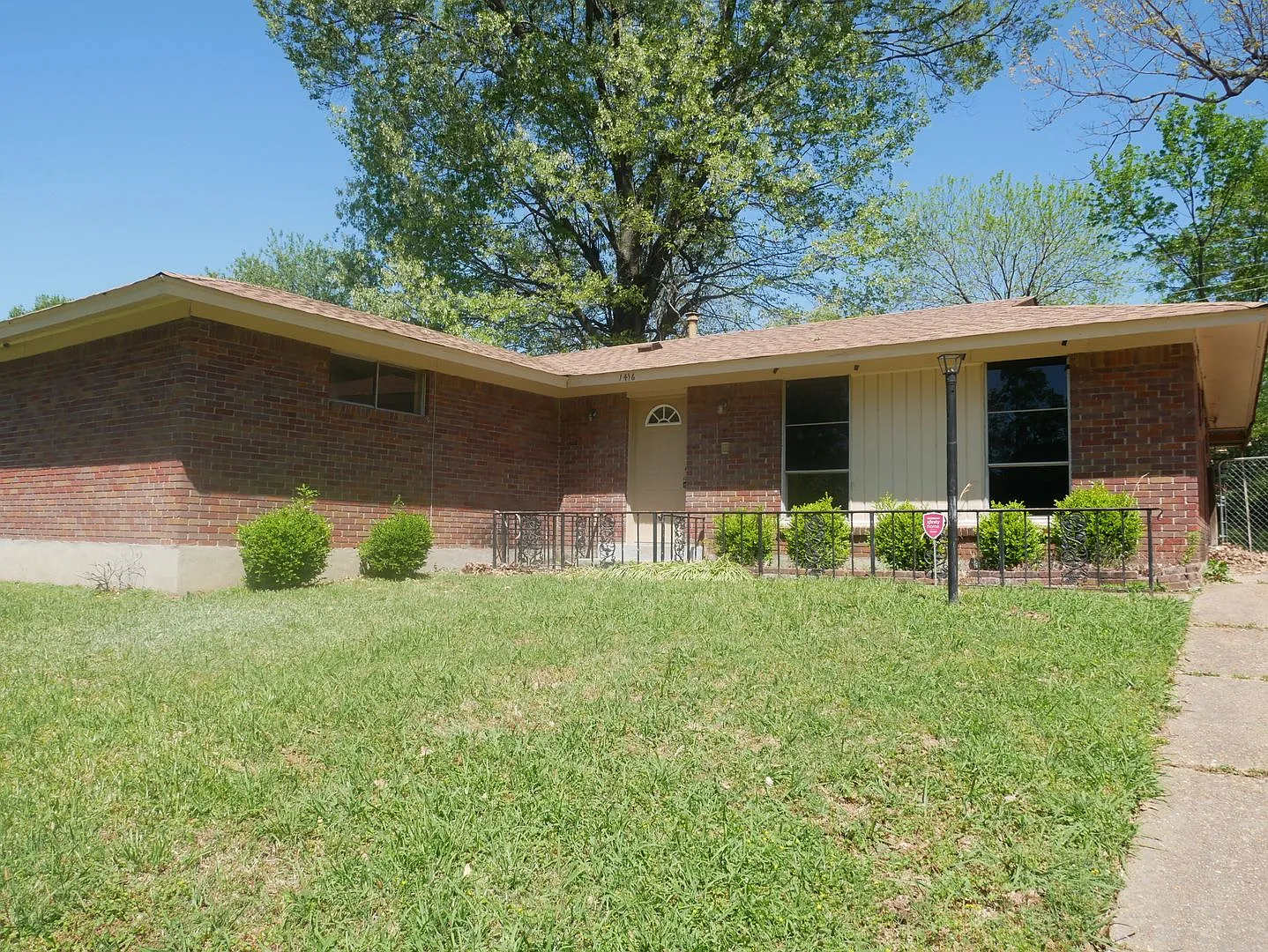 1416 Vicksburg Drive Southaven, MS 38671 — Photo 1