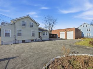 35 Dublin St, Chicopee, MA 01013