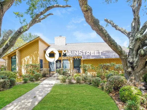 12502 Olympia Dr, Houston, TX 77077