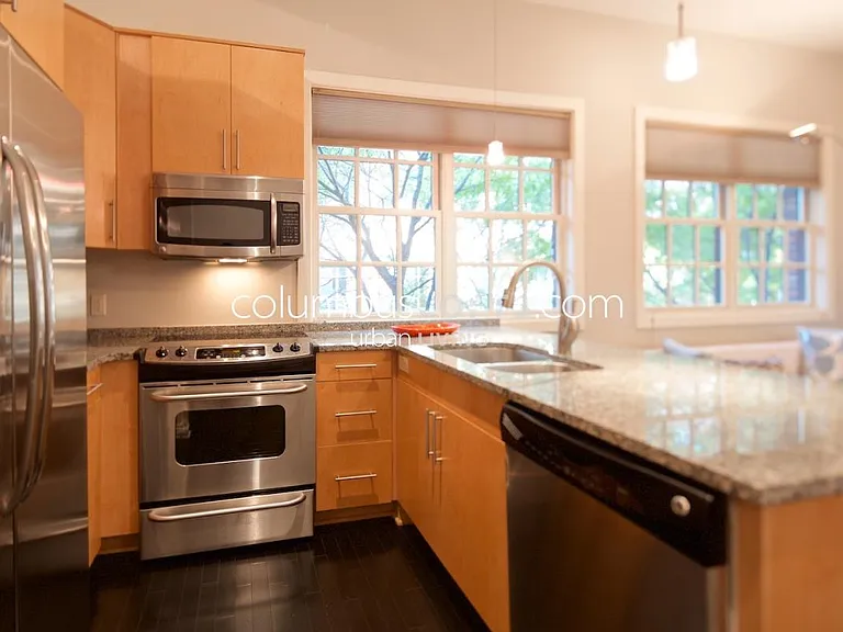 160 E Gay St — Photo 11