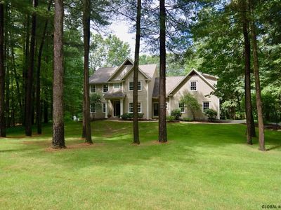 8 Huntington Ct, Saratoga Springs, NY, 12866