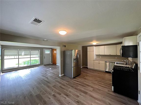 2nd image of 9854 E Idlewood Dr
