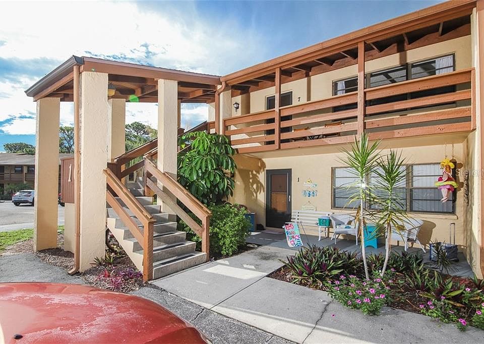 1st image of 10 Quails Run Blvd Unit 7