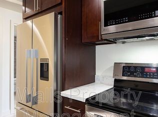 4311 Dayton Ave N APT 3, Seattle, WA 98103