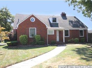 87 Barrett Ave, Staten Island, NY 10302