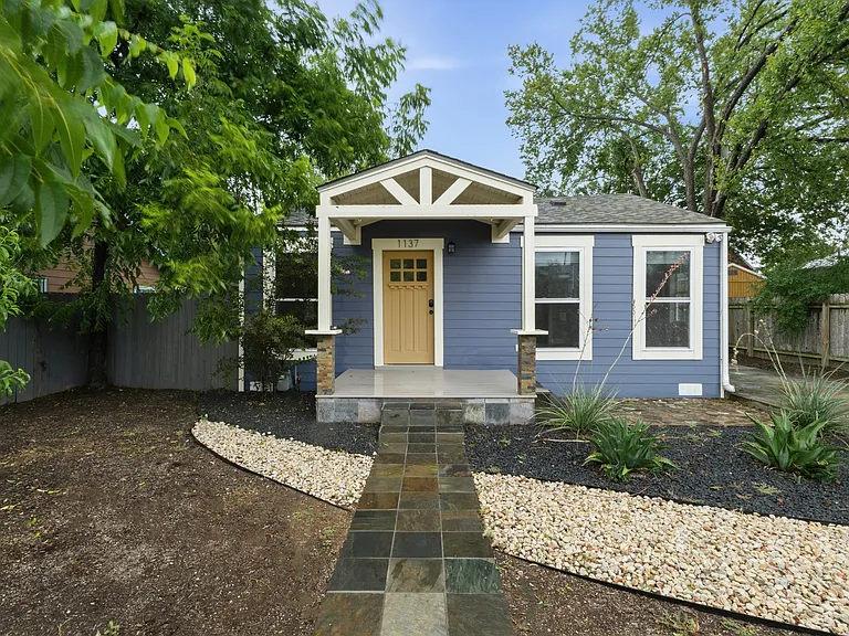 1137 Nickols Ave — Photo 23