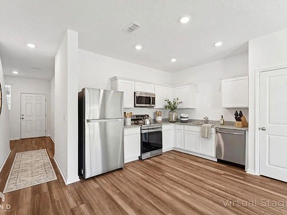 4th image of 3007 Fulong Dr