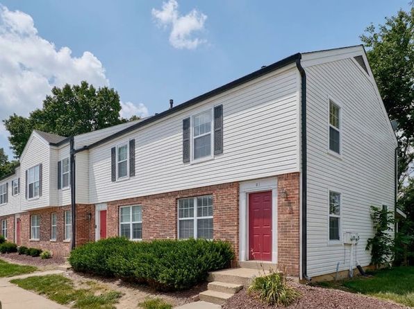 61 Woodlake Ct
