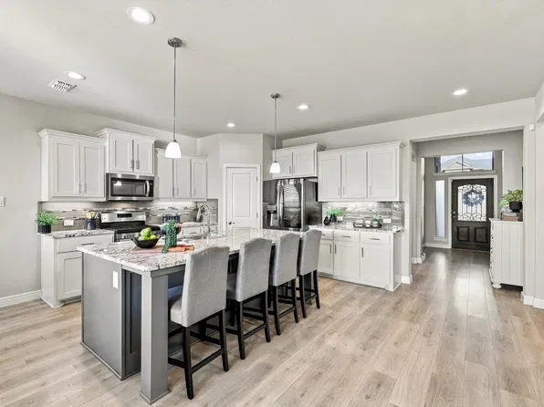 1617 Longspur Dr, Northlake, TX 76226