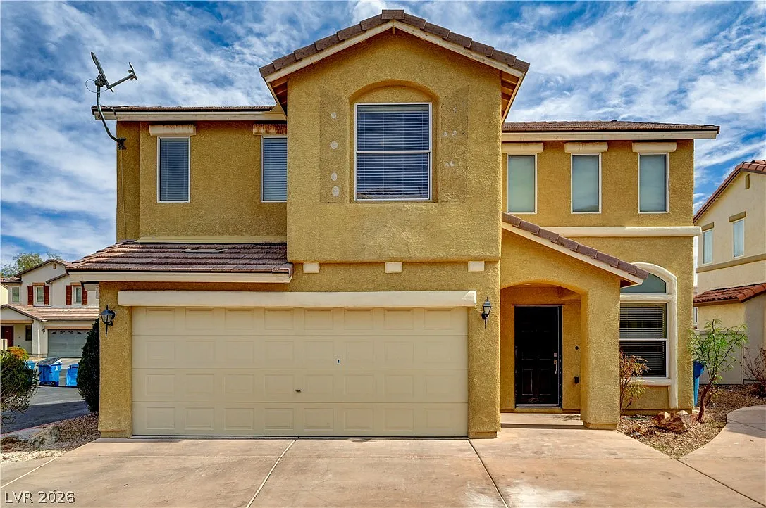 3 bed, 3.5 bath, 1644 sqft, $1,950 — Photo 1