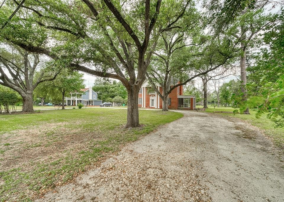 1001 E Main St, Madisonville, TX 77864 MLS 95991718 Zillow