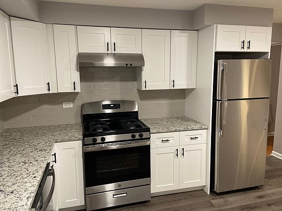 3rd image of 4827 N Central Ave APT 103