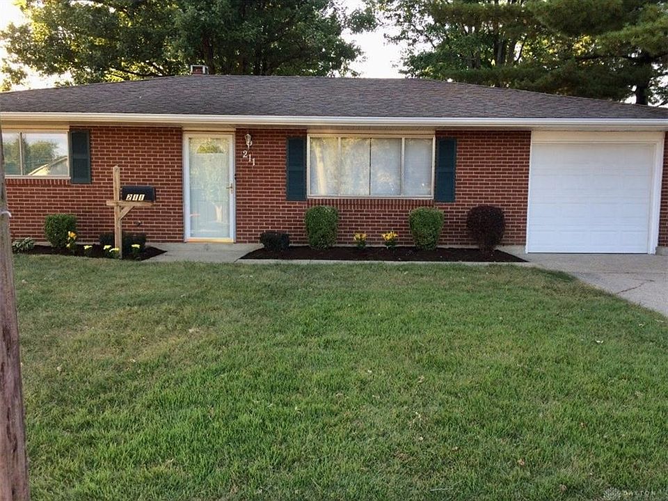 1st image of 211 Brookside Dr