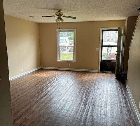 2nd image of 209 Emily Ct APT C