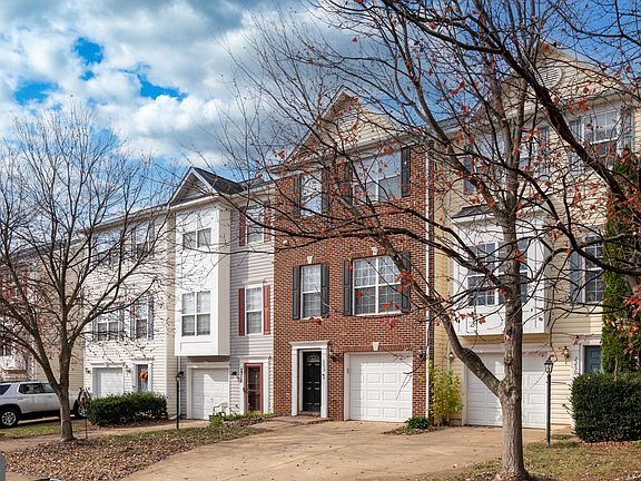 3rd image of 2254 Blue Spruce Dr