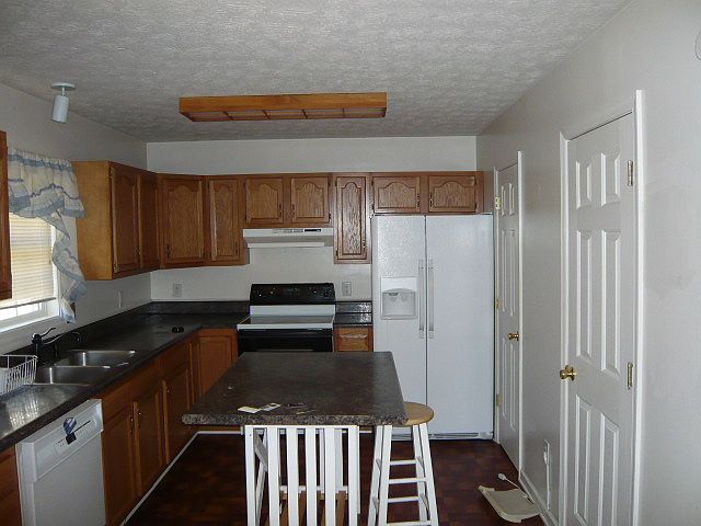 2nd image of 421 Kirby Ave