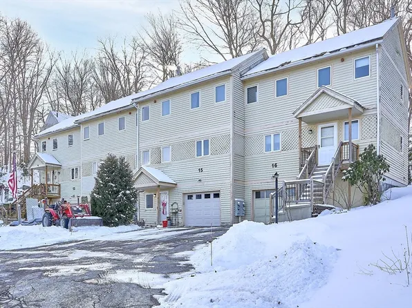 825 John Fitch Hwy APT 15, Fitchburg, MA 01420