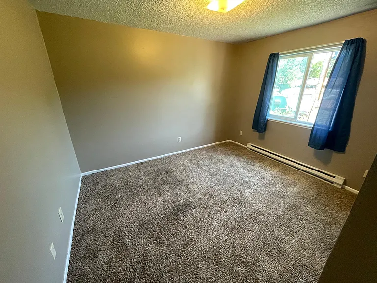 125 E 1st St #1 — Photo 7