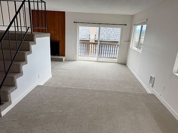 3rd image of 4242 SW View Point Ter #0