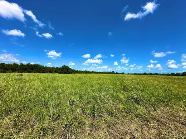 2101 W Bayshore Rd, Oakland, TX 77514