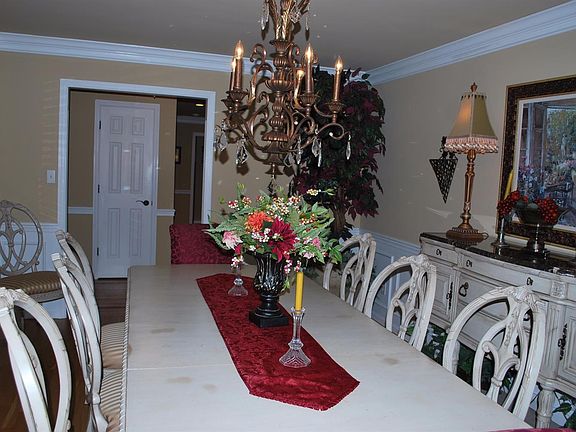 5th image of 1817 Dalna Dr