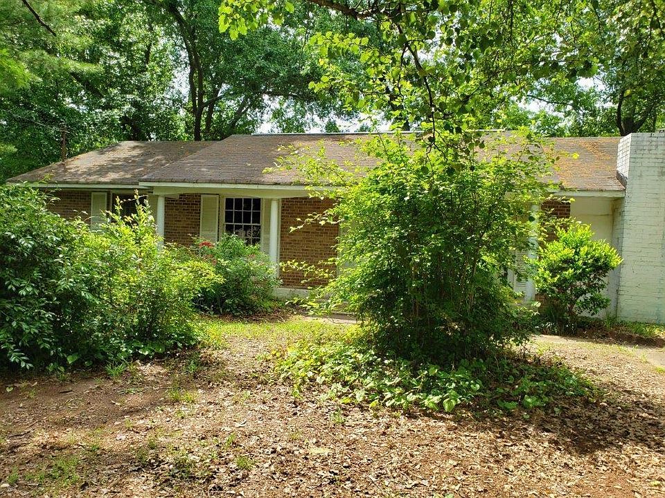 1st image of 3766 Robinson Dr
