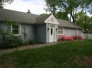 729 Riverview Dr N, Totowa, NJ