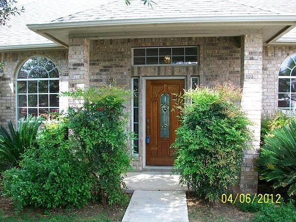 2nd image of 1792 Oakmont Cir