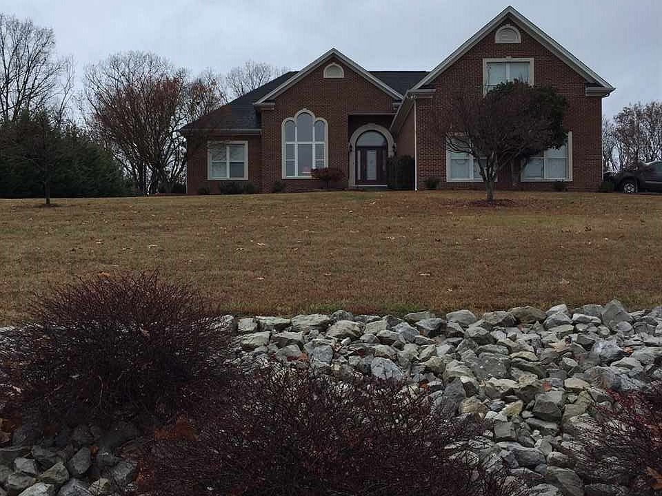 1st image of 137 Skyline Dr