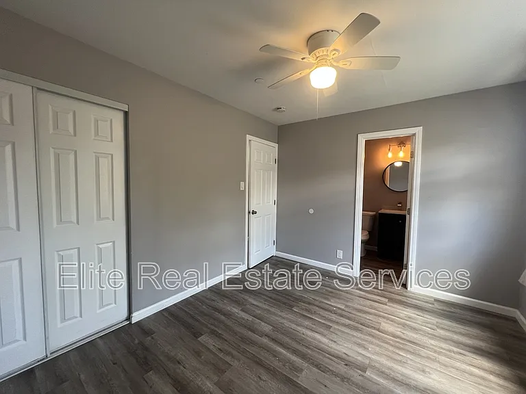 6373 Osler St — Photo 11