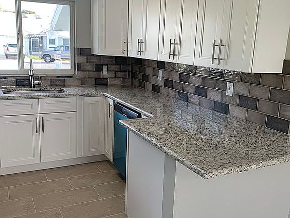 4th image of 4305 Teakwood Cir