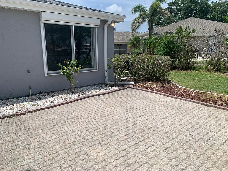 9500 Attica Cir — Photo 27