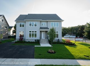 2 Prime Ln, Lakewood, NJ 08701